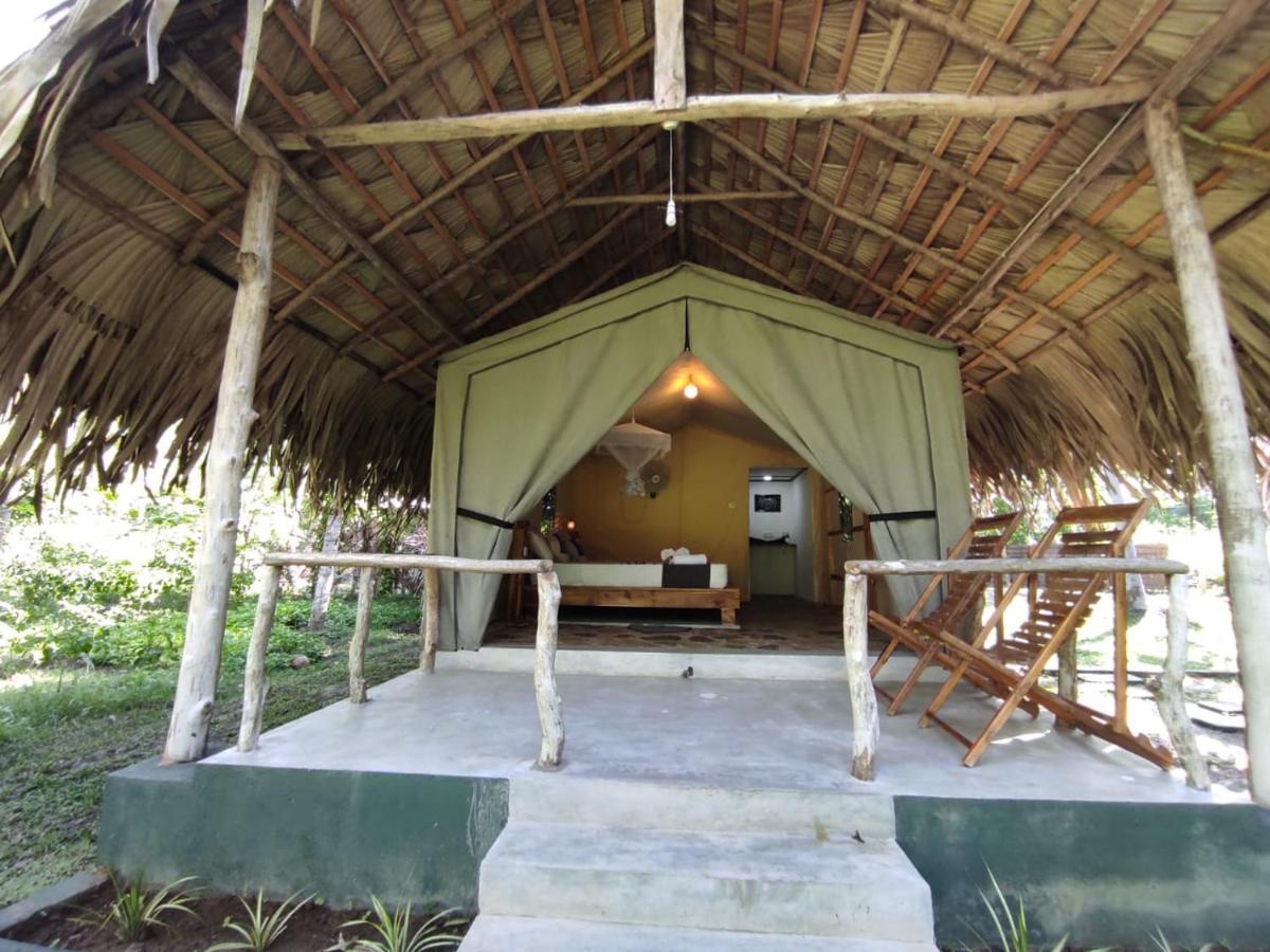 Jungle View River Camping Udawalawe Exterior photo