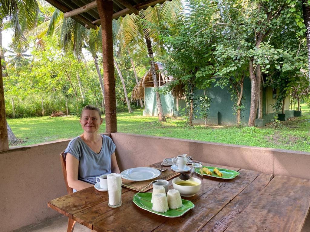 Jungle View River Camping Udawalawe Exterior photo